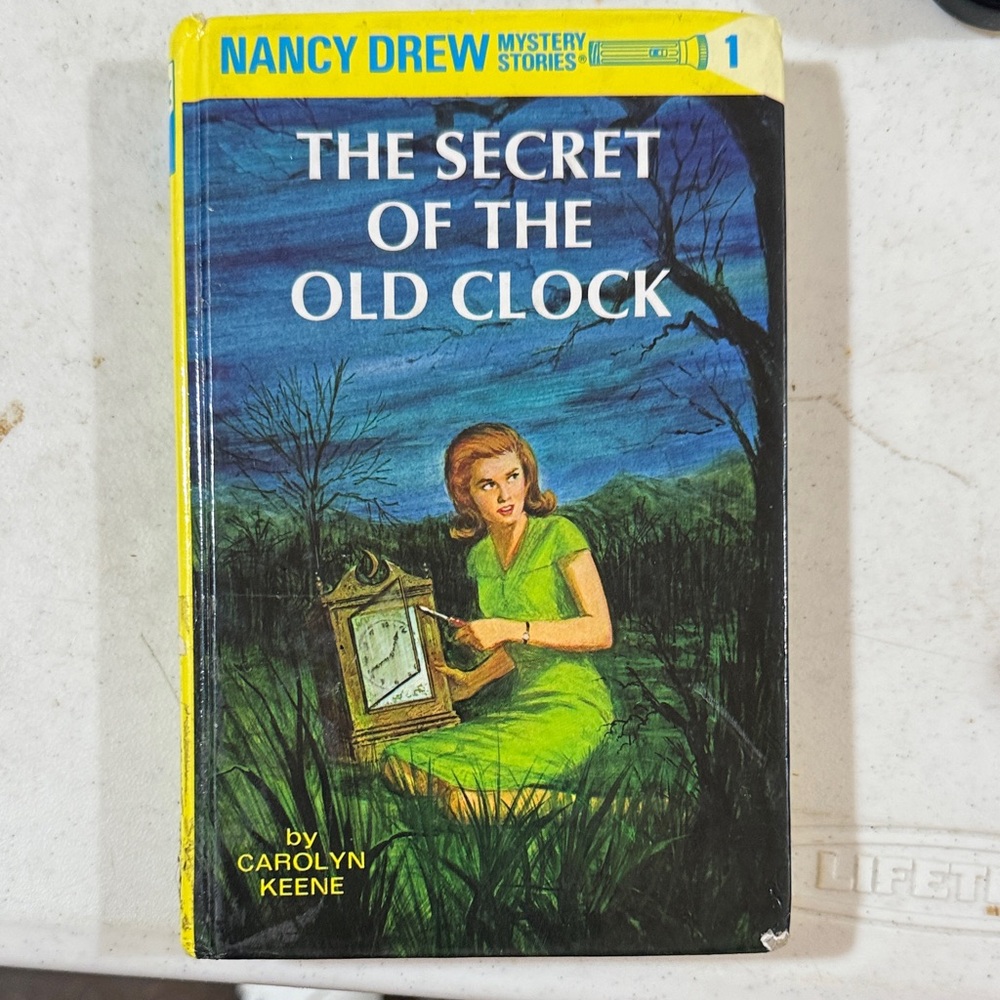 Nancy Drew 'The Secret of the Old Clock' Book